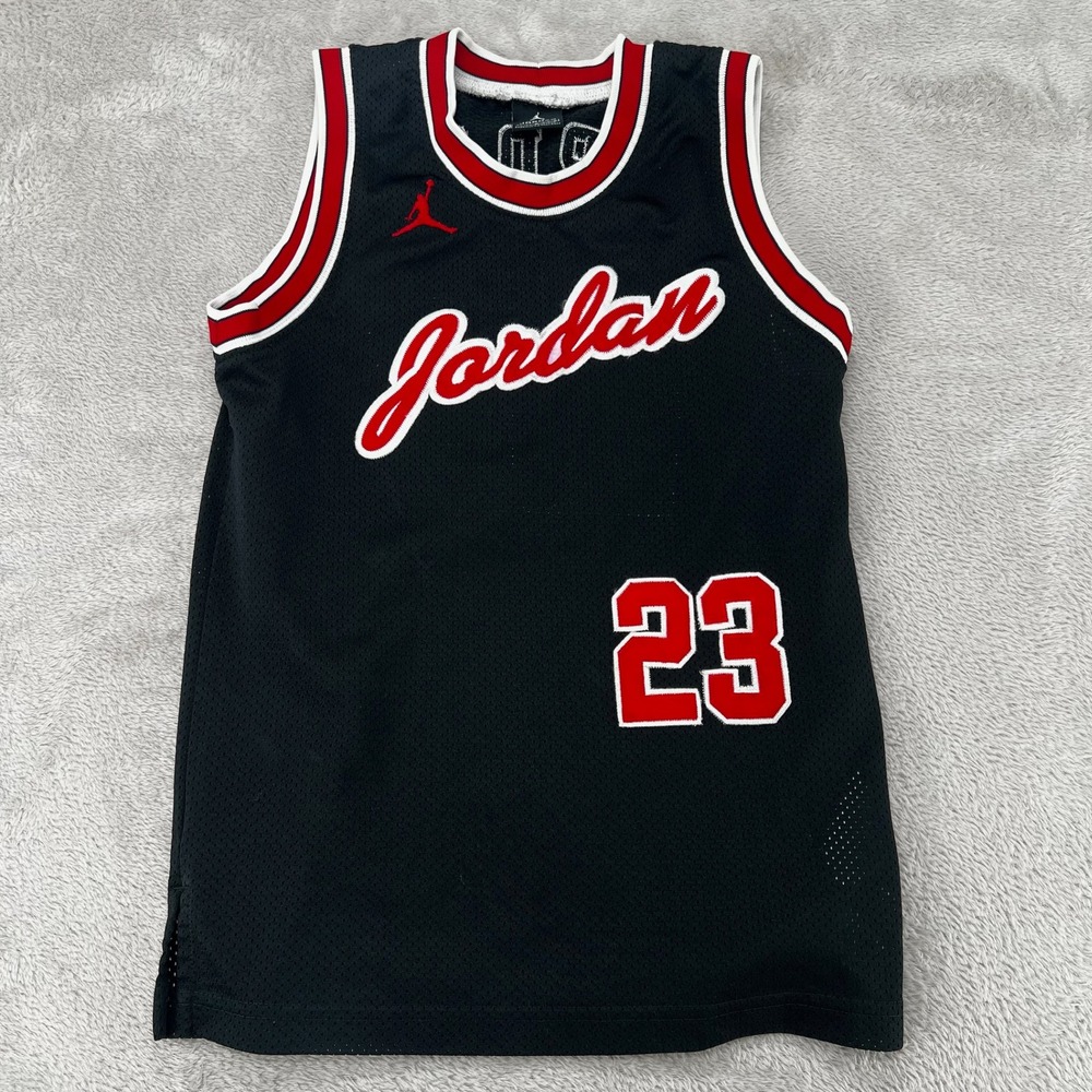 Jordan Kids Basketball Jersey Small 8 Black Preowned Script 23 Mesh